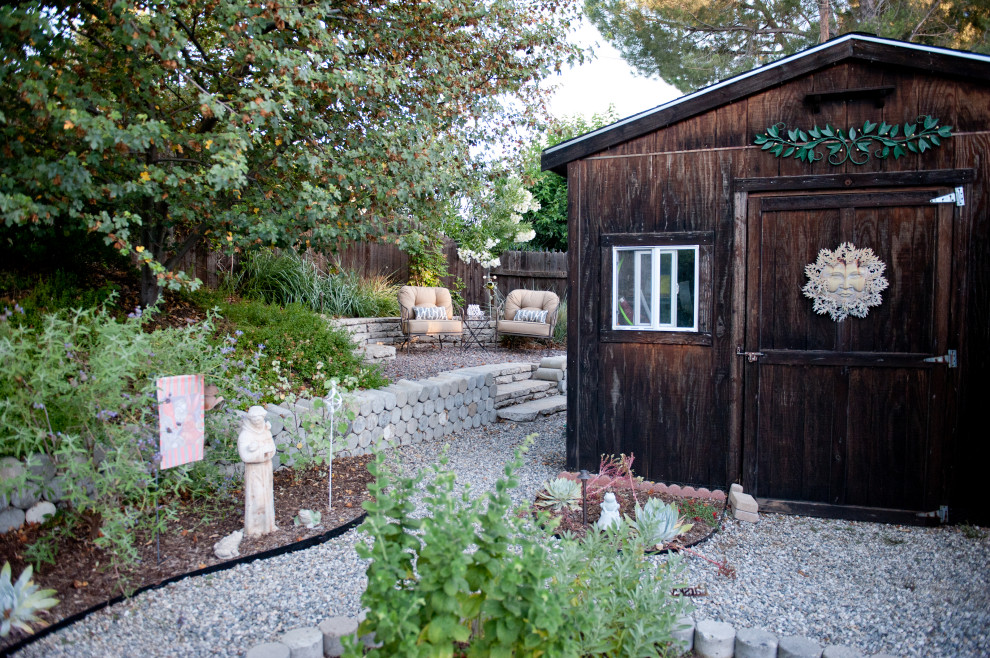 Design ideas for a large eclectic detached garden shed in Los Angeles.