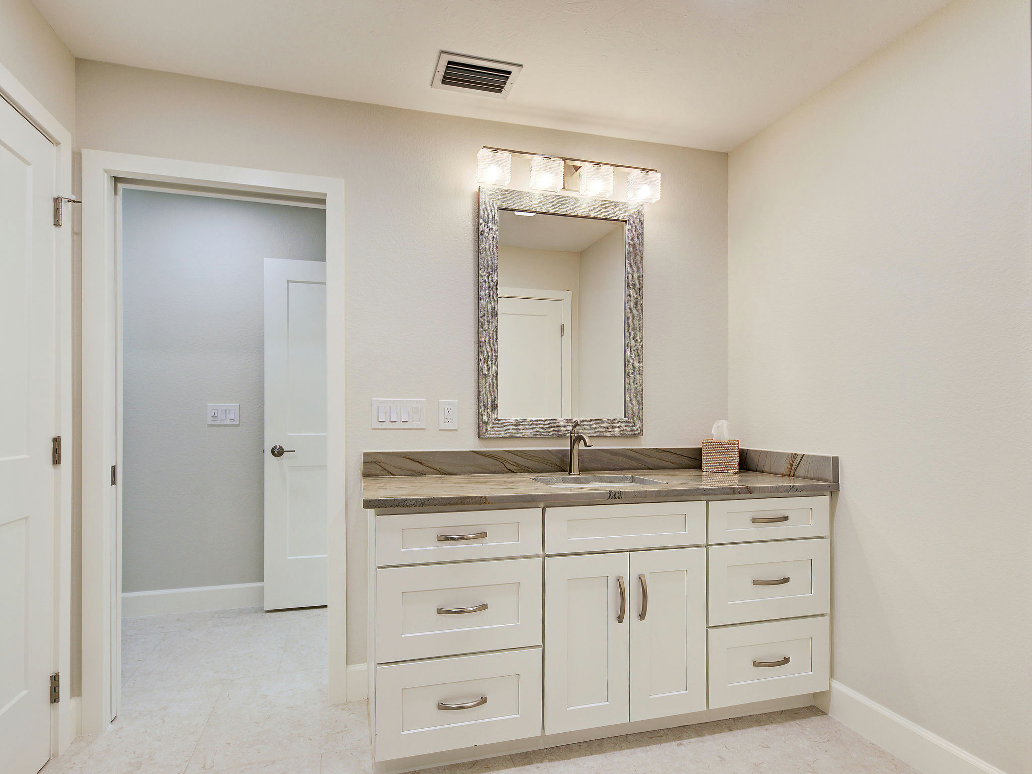 Beach Bungalow in Venice