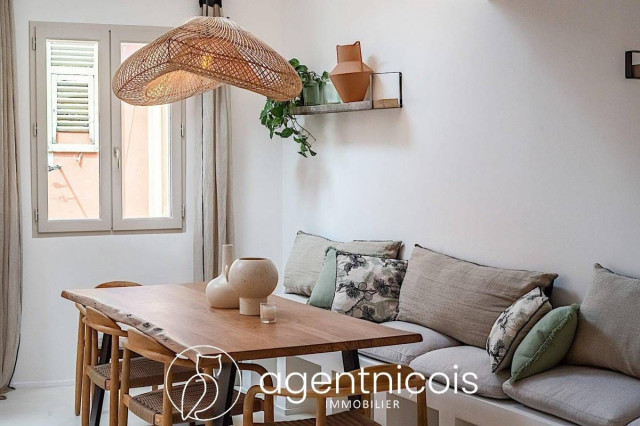 Triplex Vieux Nice skandinavisk-matplats