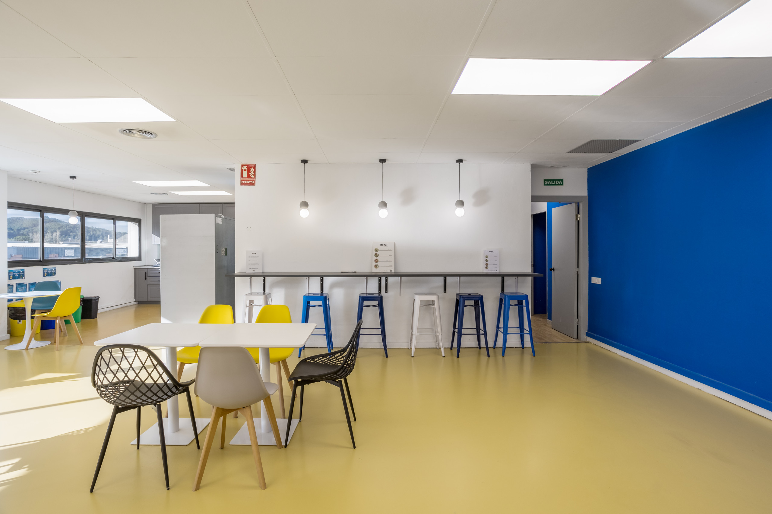 Interiorismo de oficinas y laboratorios
