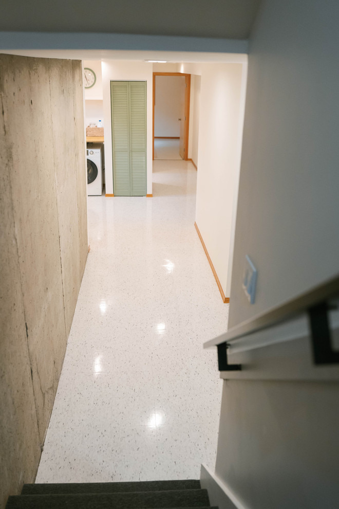 Reed College Area Basement Apartment