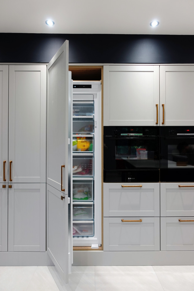 The Bilton Kitchen II - Hanby - RRP £38,000 - Luxe Price £32,300