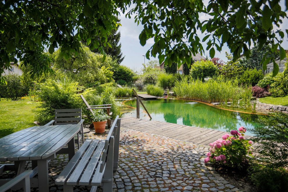 Landhausstil Pool in Stuttgart