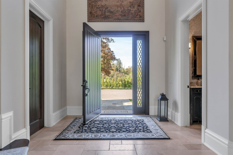 Entryway - transitional entryway idea in Detroit