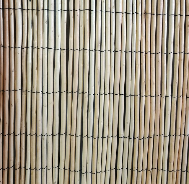 Peeled Willow Fence Screen, Light Mahogany Color, 4'x8'