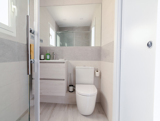 Reforma Integral Castelldefels coastal-bathroom