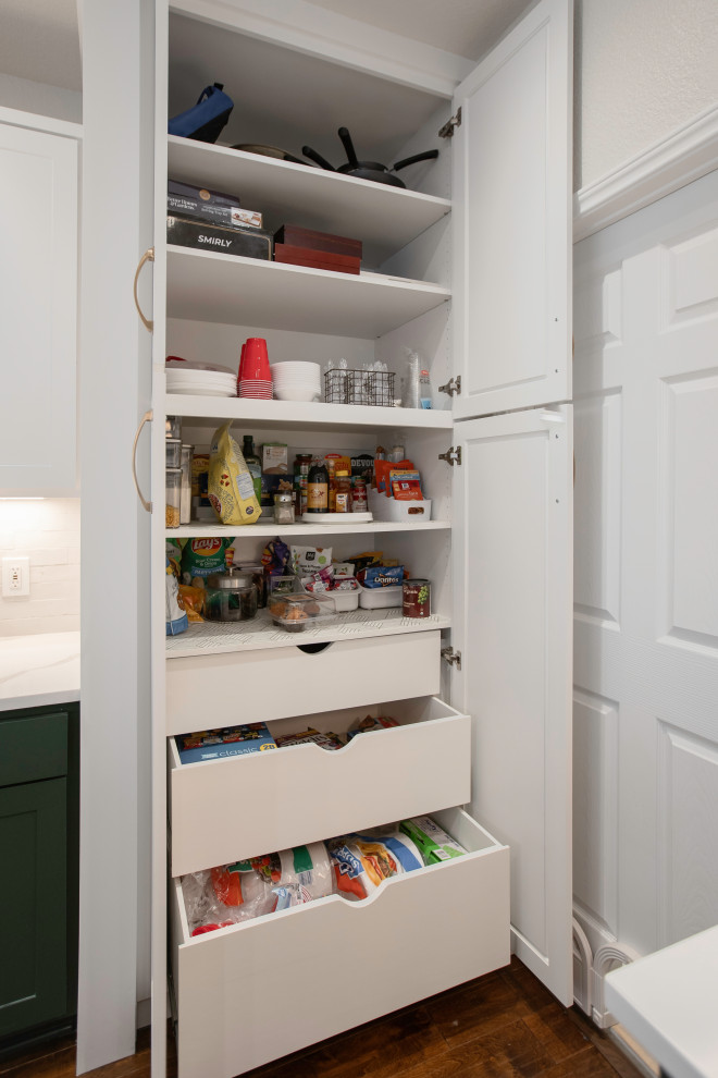 Magnolia Virginiana | Kitchen + Laundry + Fire Place