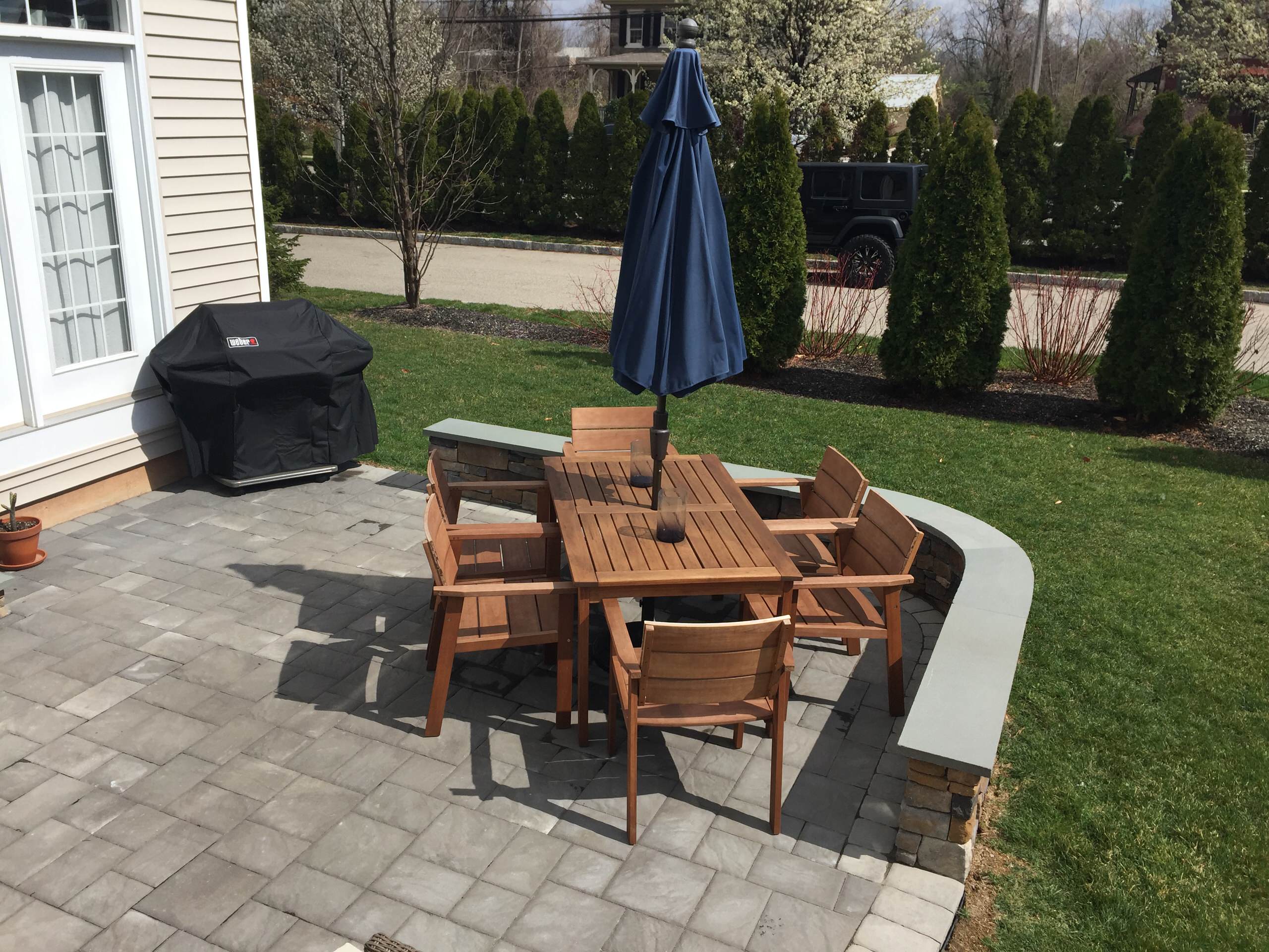 Patios/Patios with sitting walls