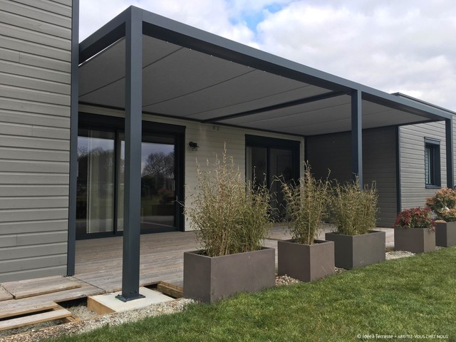 Pergolas contemporary-deck