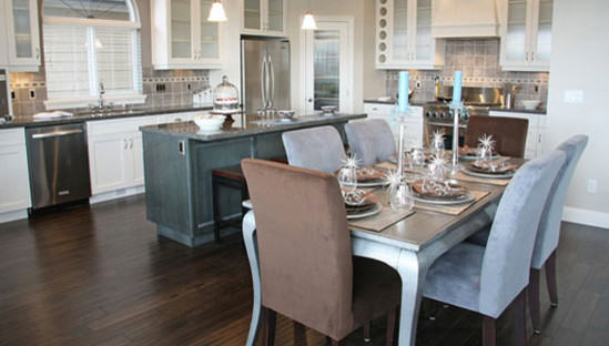 Kitchen - kitchen idea in Seattle