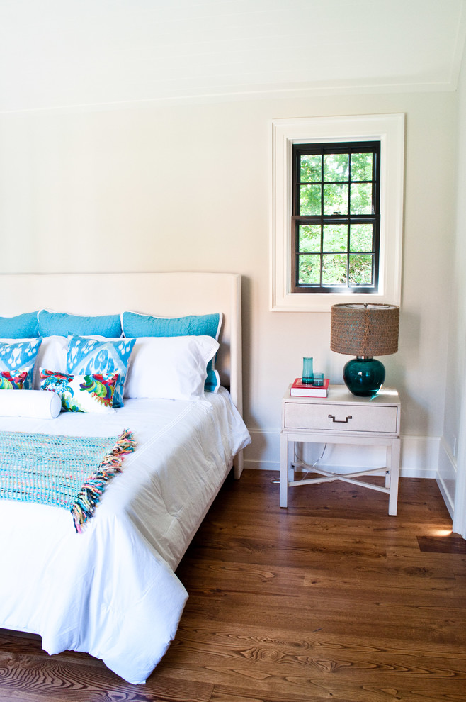 Bedroom - transitional bedroom idea