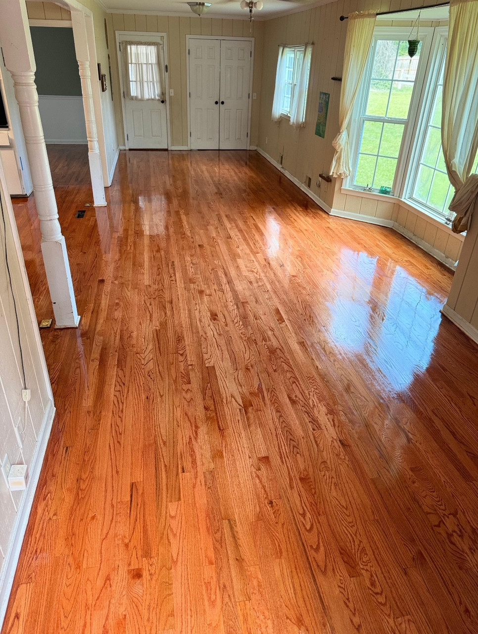 M&P Remodeling specializes in transforming spaces with top-quality floor restoration and refinishing services. Our skilled team uses expert techniques like floor sanding, dustless floor refinishing, a