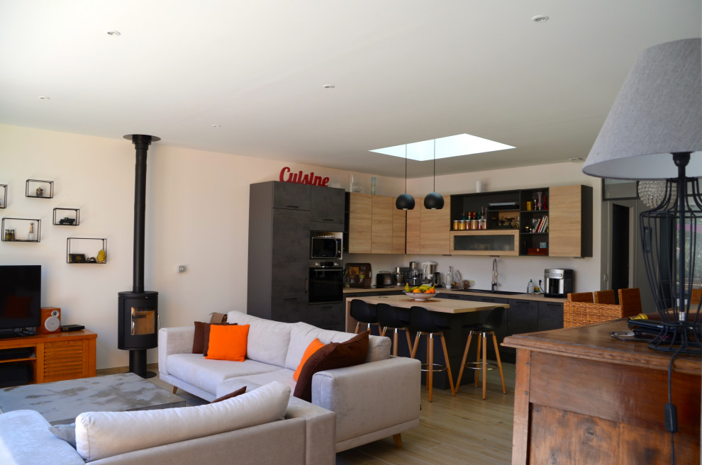 Maison L