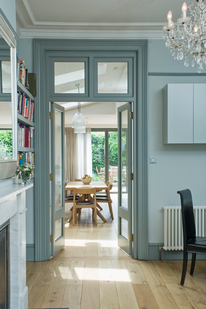 Photo of a contemporary home in London.