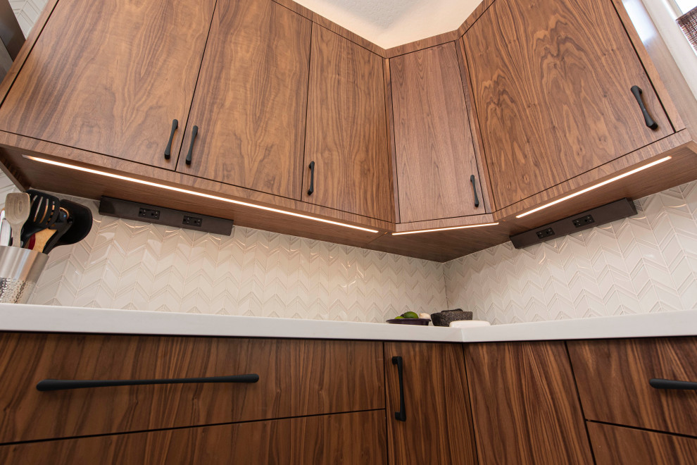 Kitchen - kitchen idea in Phoenix