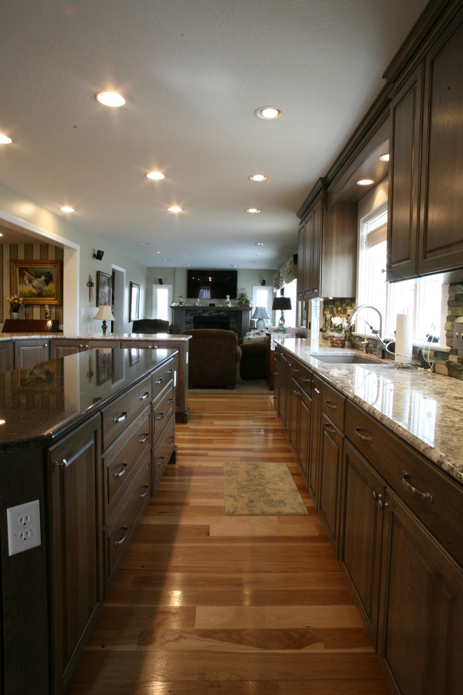 Transitional kitchen photo in Cleveland