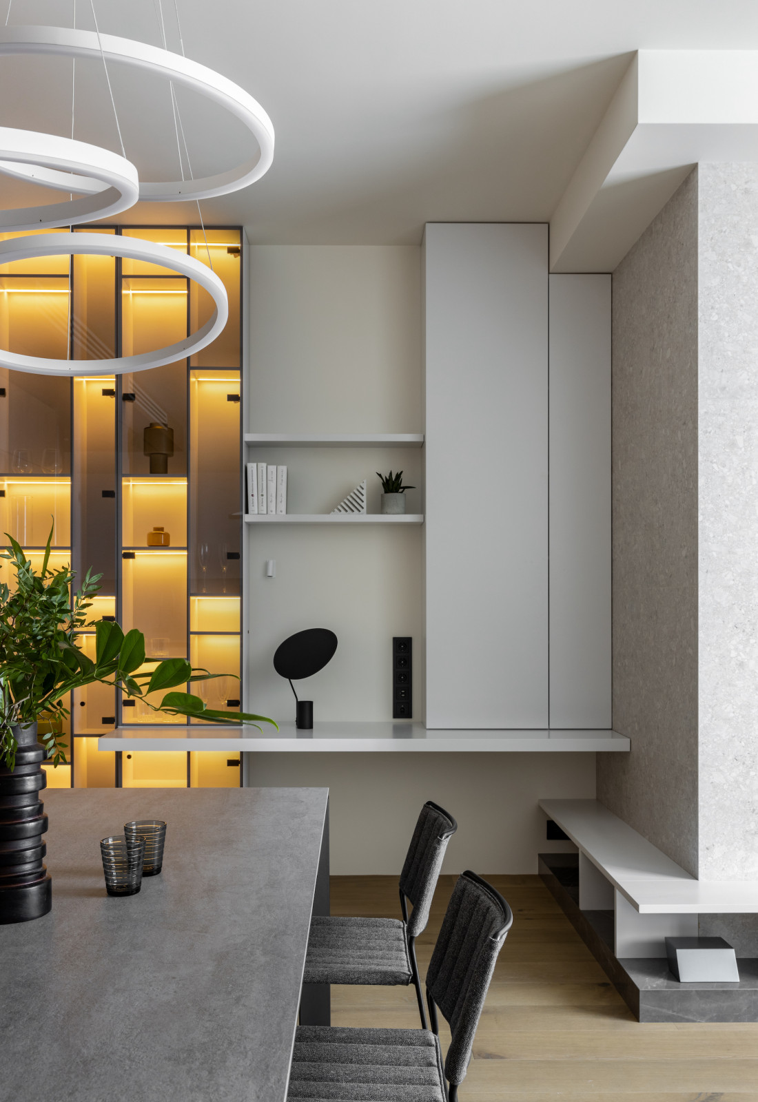 Рабочий уголок в гостиной