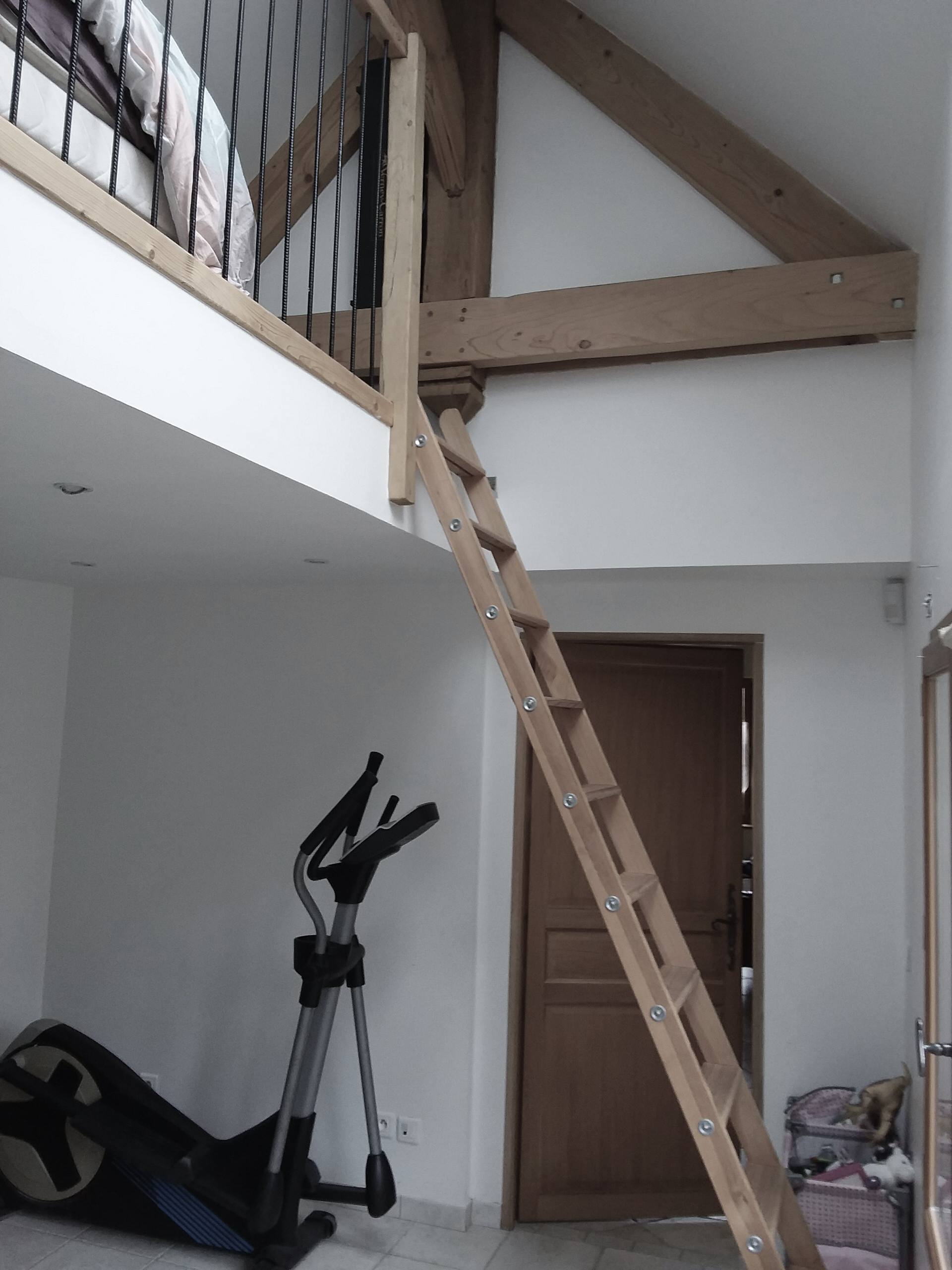 Aménagement de deux espaces chambres de réception dans une maison de campagne