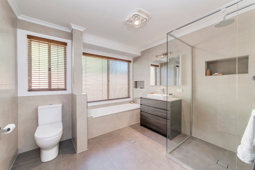 Modern bathroom in Canberra - Queanbeyan.