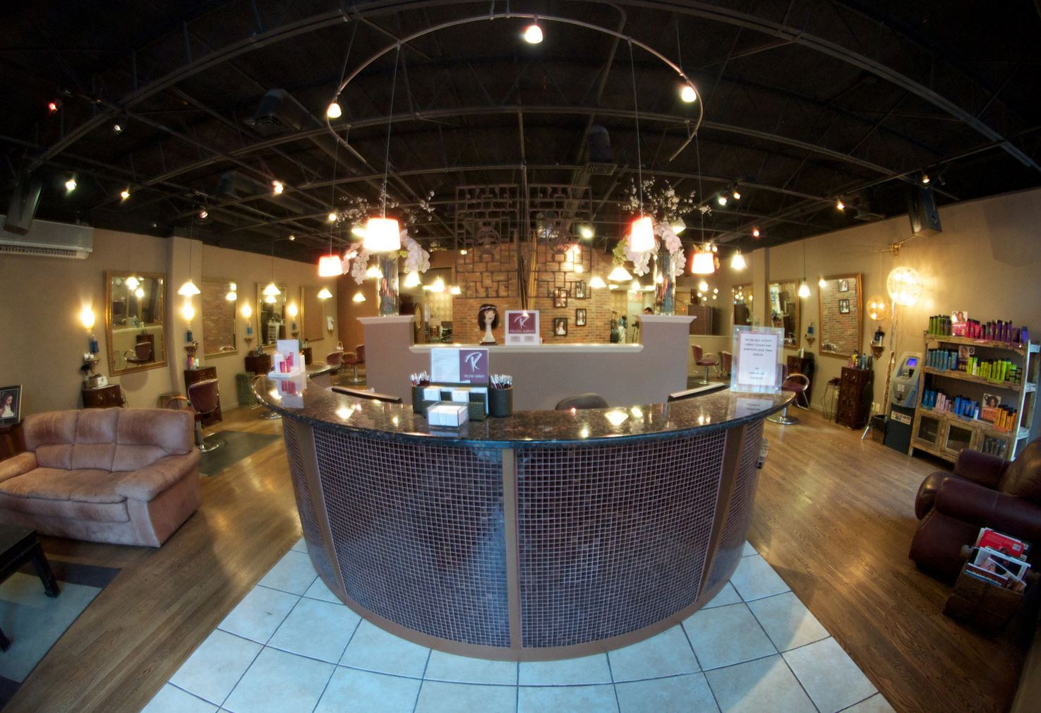 Riccio Salon