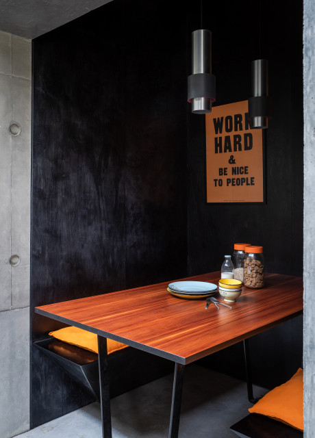 Concrete House industriell-matplats