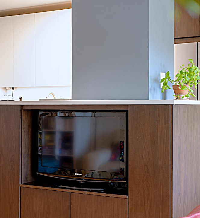 Connecticut Ave Condo Kitchen