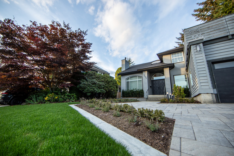 This is an example of a transitional landscaping in Vancouver.