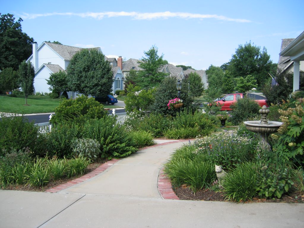 Misc Front Entry Walks/Landings $-$$$