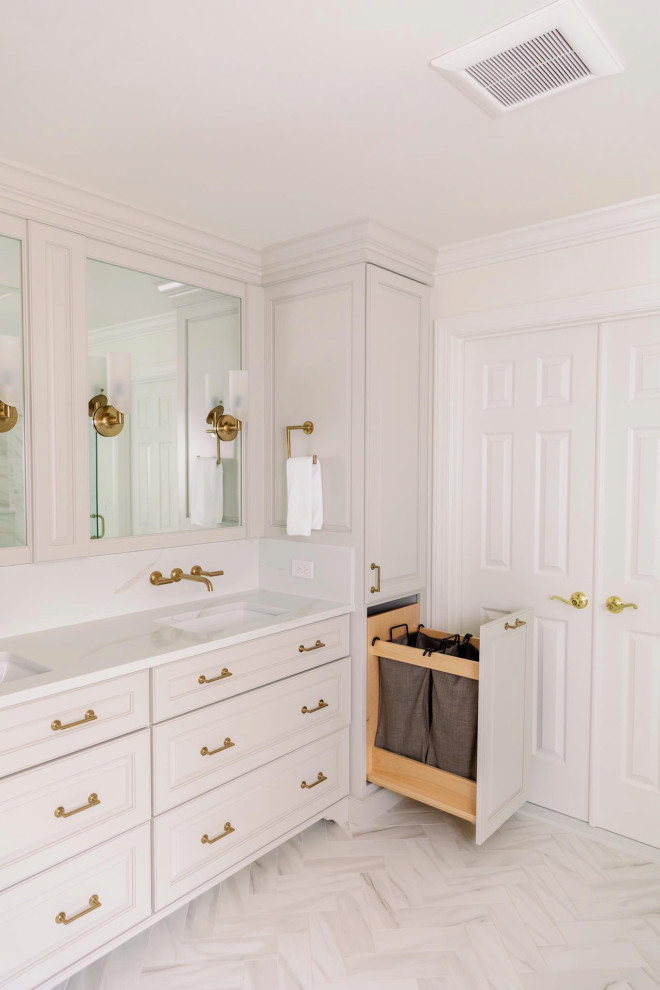 Inspiration for a transitional home design remodel in Baltimore