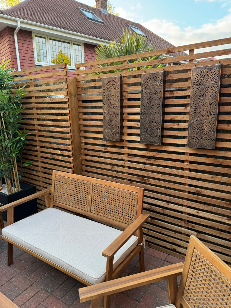Sophisticated patio in Purley