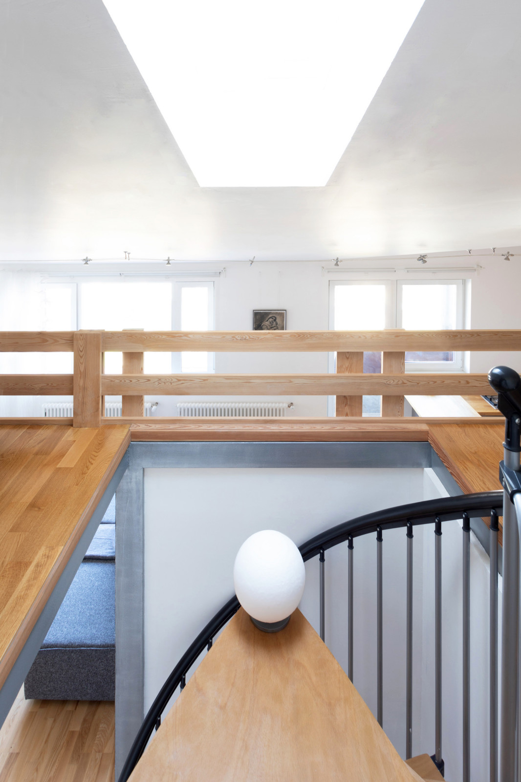 Contemporary loft - 2 level studio