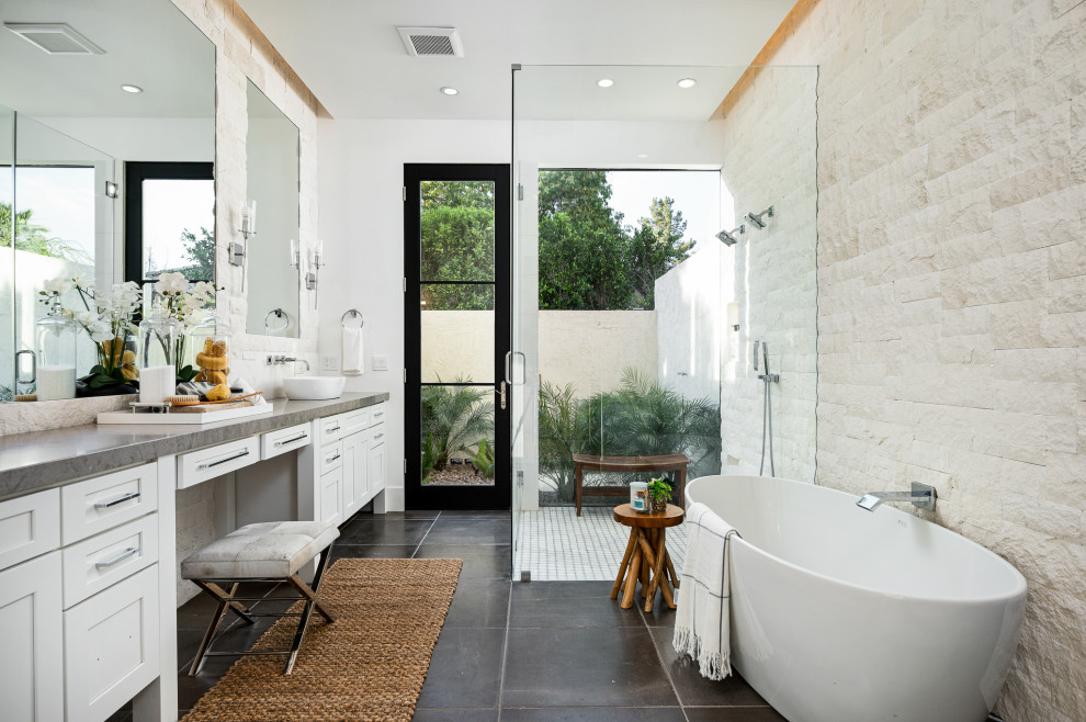 Design ideas for a transitional bathroom in Phoenix.