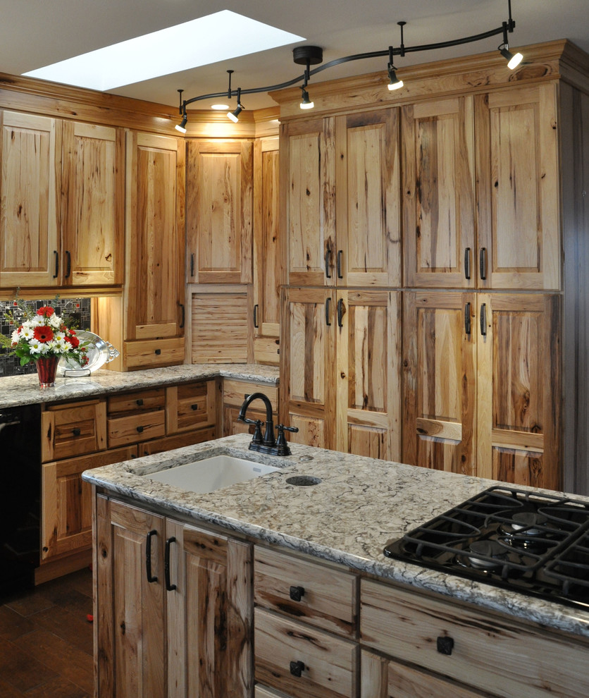 Inspiration for a country kitchen in Denver.