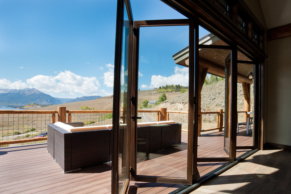 Mountain style deck photo in Denver