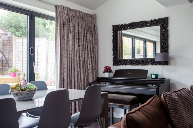 Details contemporary-dining-room