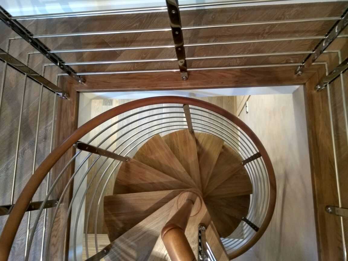 Винтовая итальянская лестница Trottola