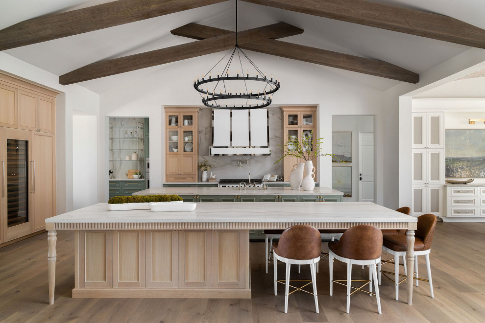 Example of a transitional kitchen design in Phoenix