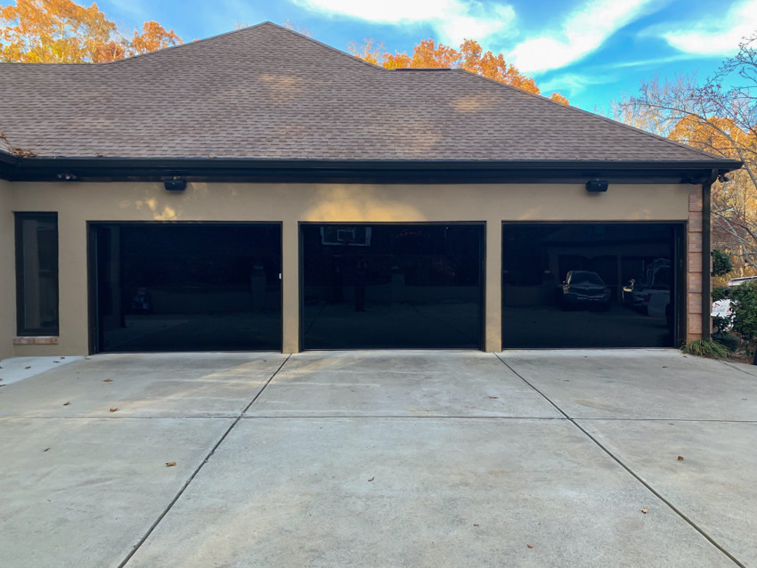 This is an example of a modern garage in Atlanta.