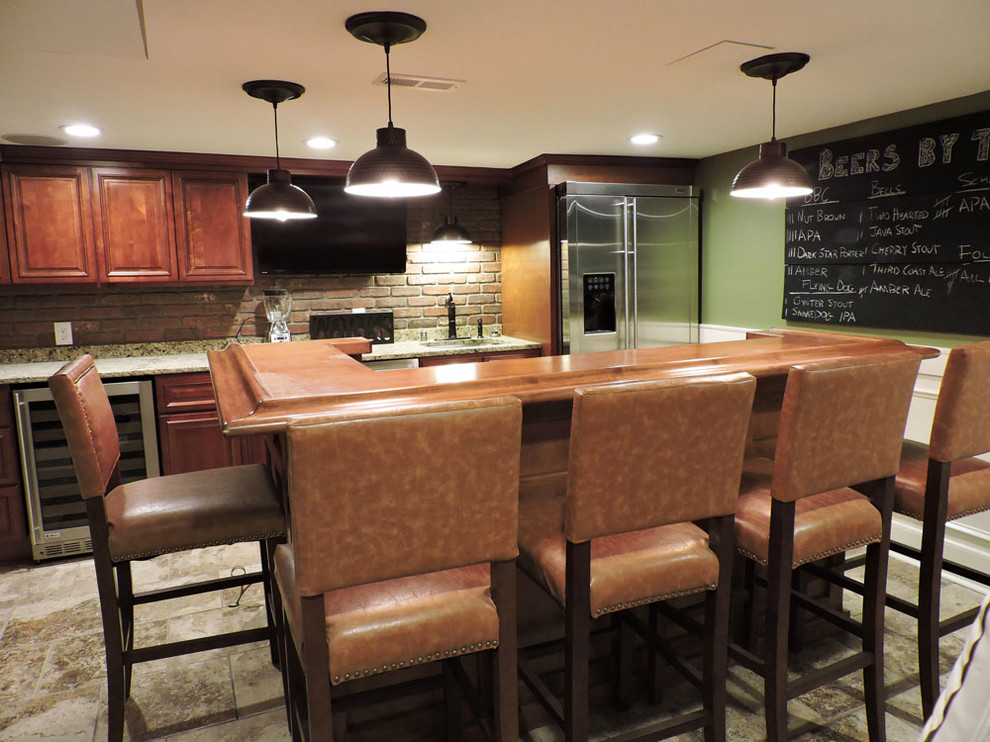 Mid-sized country single-wall open plan kitchen in Louisville with with island.
