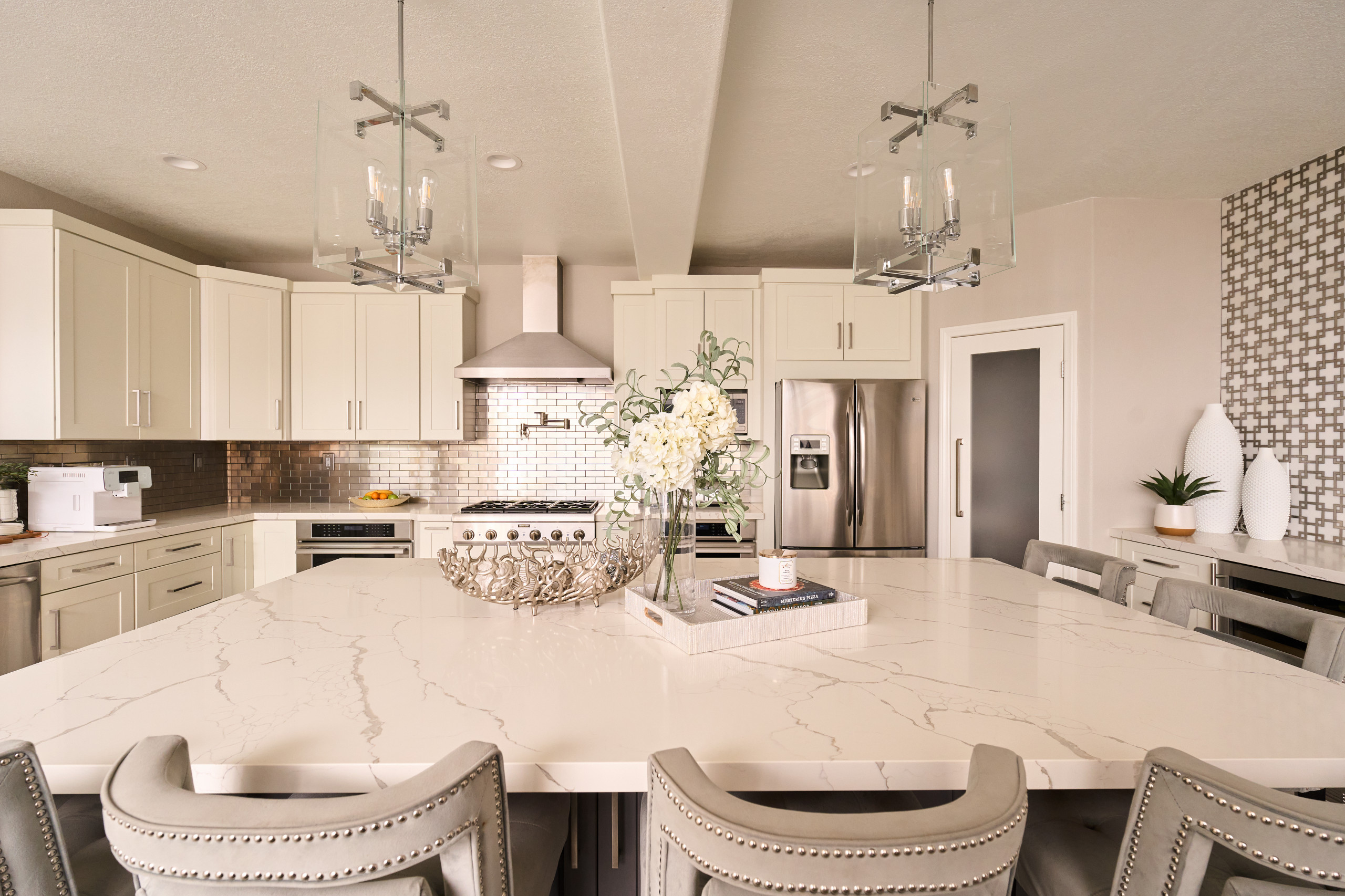 Summer Creek Kitchen Modern Glam