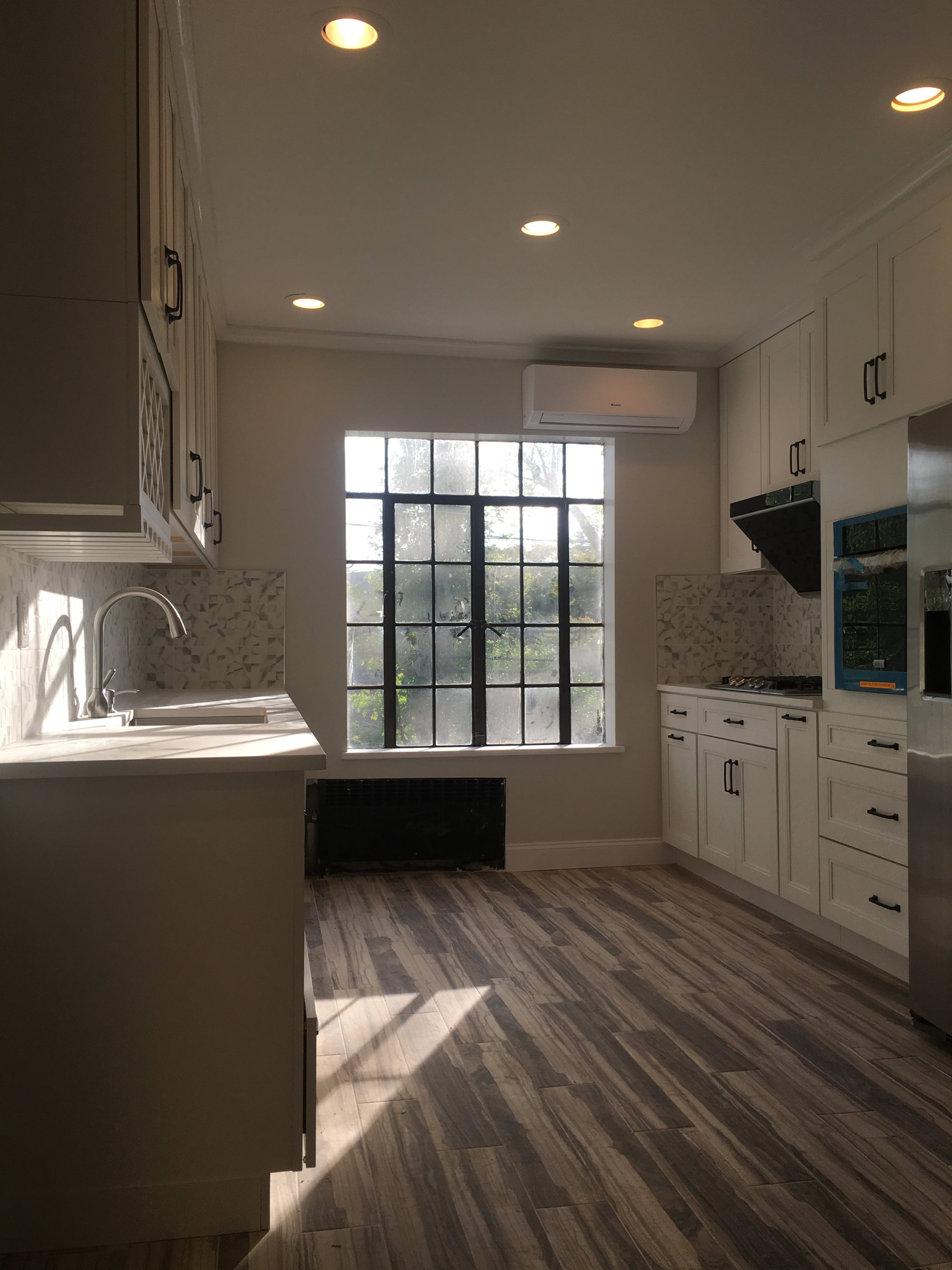 XX Somerset Dr S, Great Neck, NY 11020