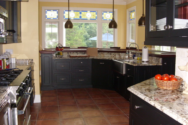 Cape Cod renovation klassisch-kueche
