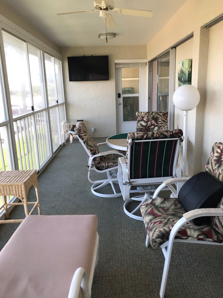 Lanai layout and furniture