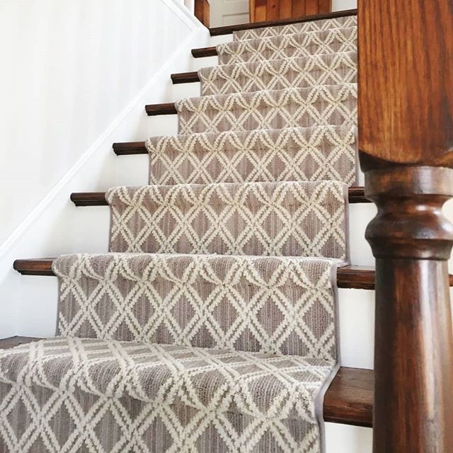 Trellis Pattern Staircase Carpet Runner Traditional Staircase