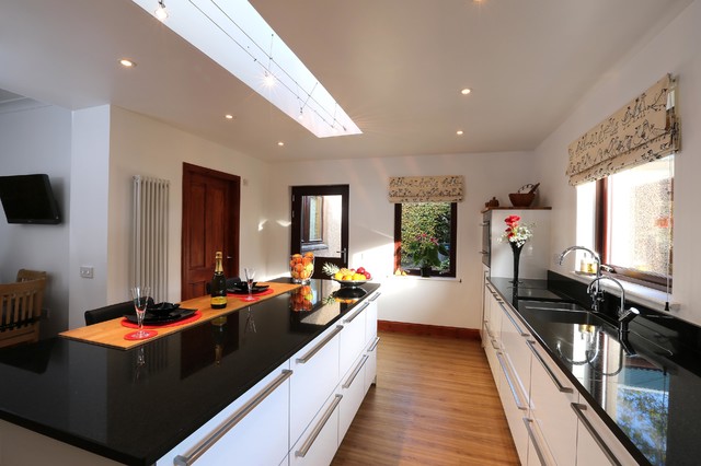 Bauformat Kitchen modern-kueche