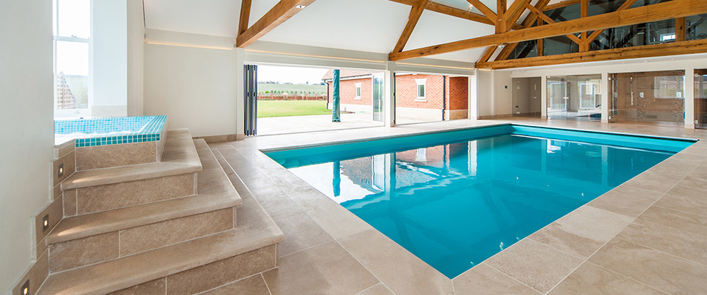 Traditional pool in Hampshire.