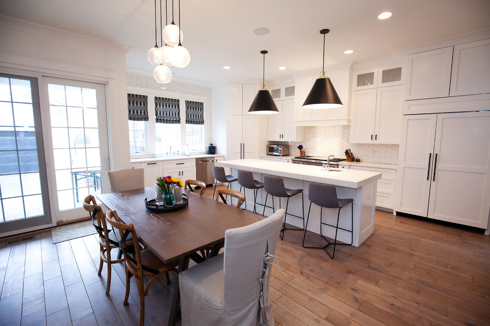 Inspiration for a transitional kitchen remodel in Chicago