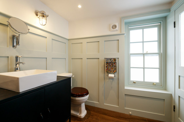 Regency Beach Front Apartment eklektisch-gaestetoilette