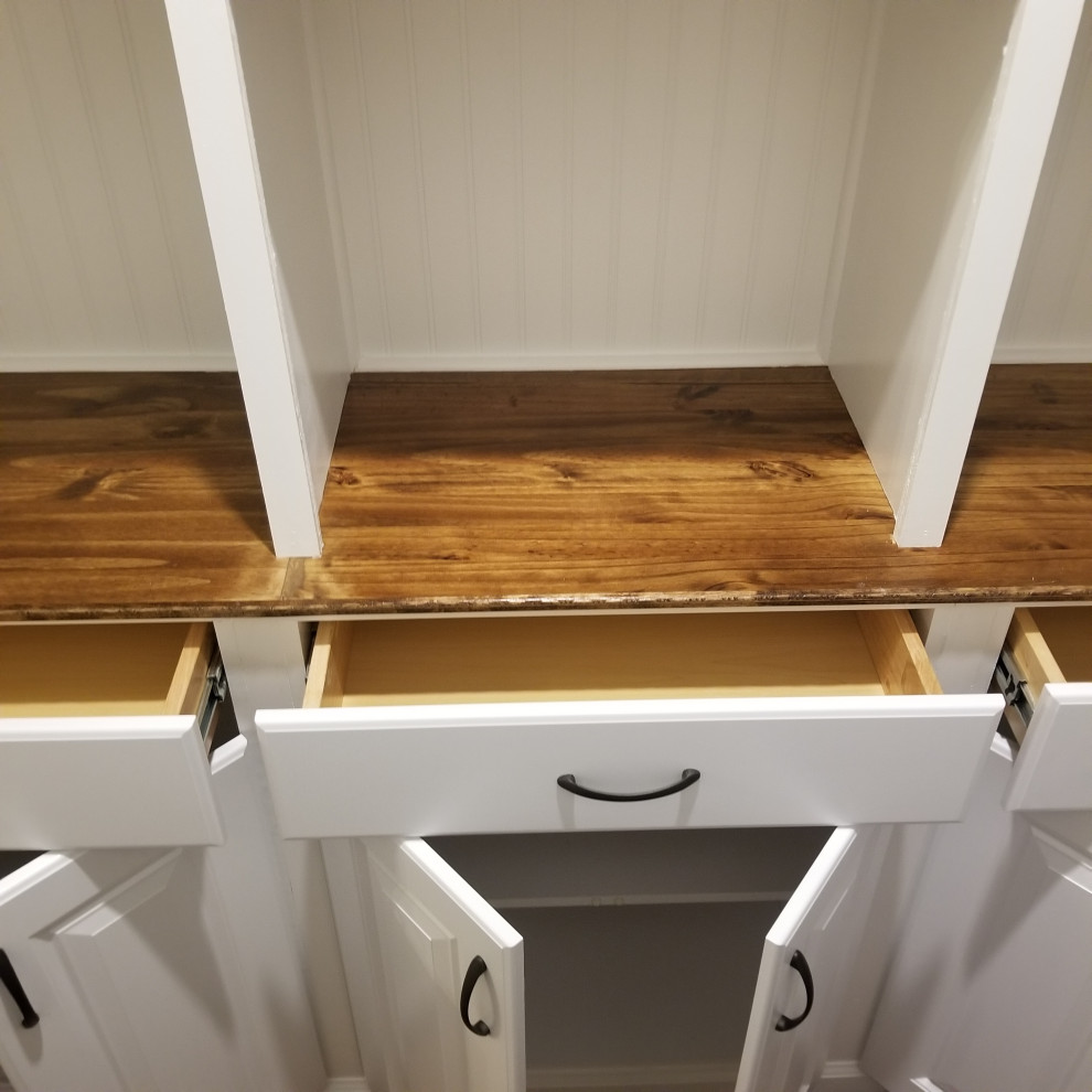 Pantry in Mt. Vintage