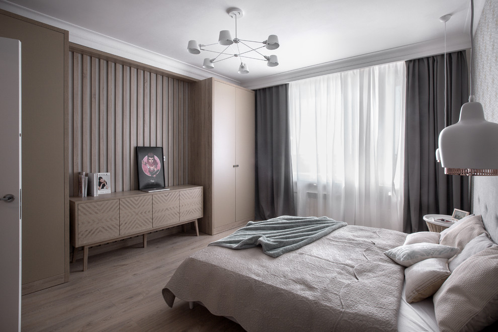This is an example of a scandinavian bedroom in Saint Petersburg.